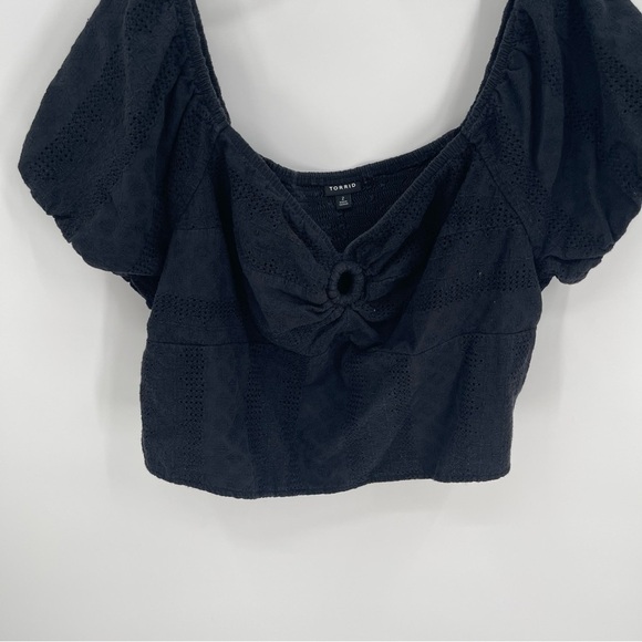 Torrid Women’s Plus Size 2 2X Black Eyelet Cotton Keyhole Off shoulder top - Picture 7 of 13